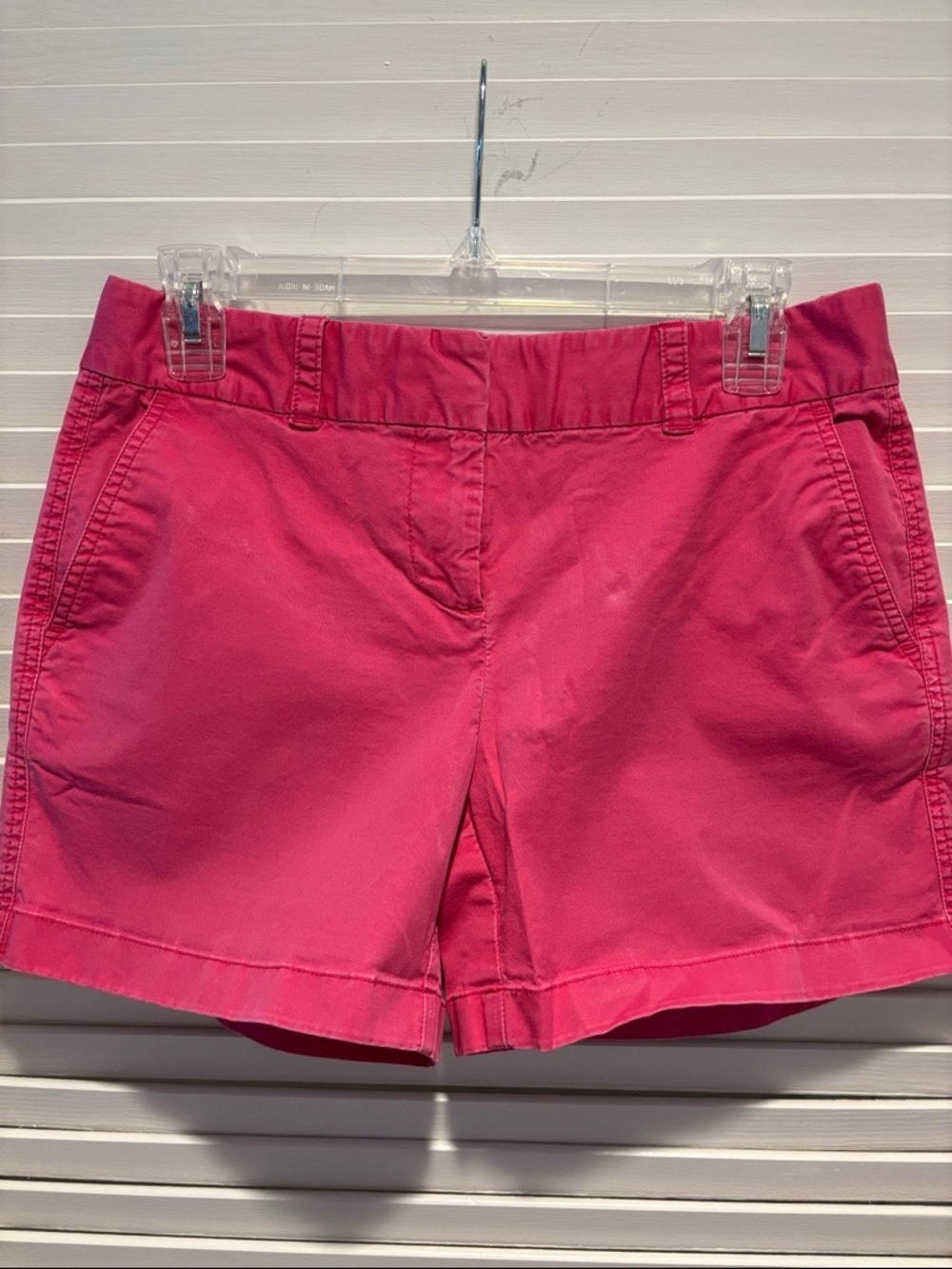 Vineyard VinesSize 4 Women’s Hot Pink Chino Shorts